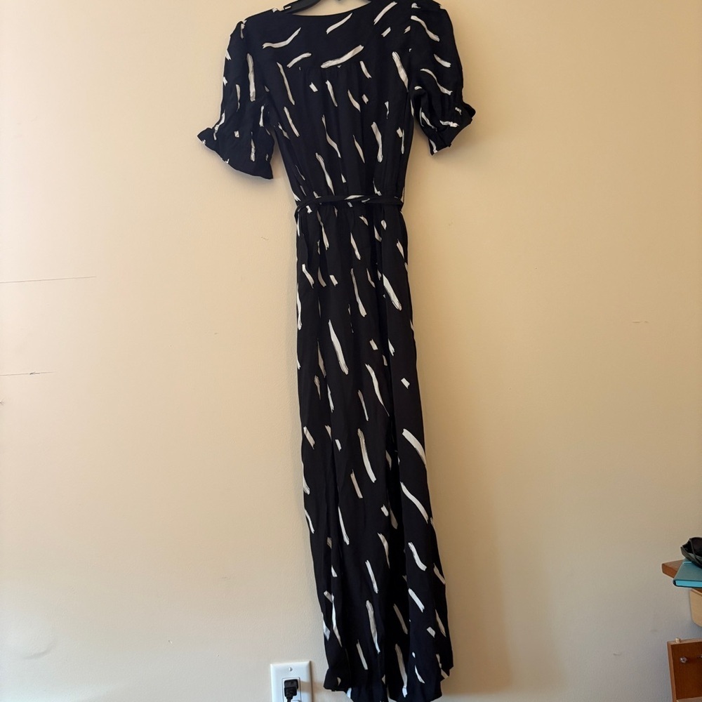 LOFT Black White Brushstroke Wrap Wide Leg Belted Jumpsuit XS - Picture 2 of 3
